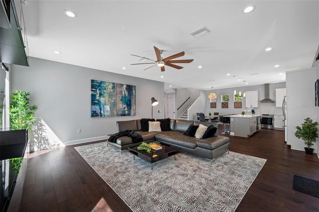 902 W PLYMOUTH STREET, Tampa, FL 33603