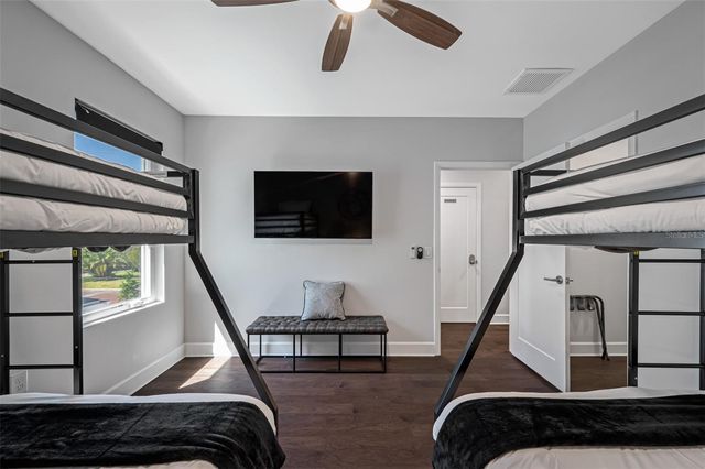 902 W PLYMOUTH STREET, Tampa, FL 33603