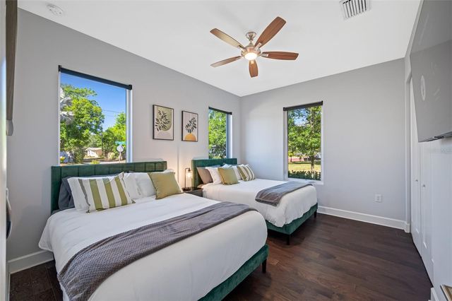 902 W PLYMOUTH STREET, Tampa, FL 33603