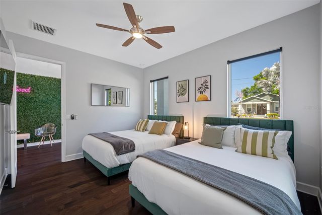 902 W PLYMOUTH STREET, Tampa, FL 33603