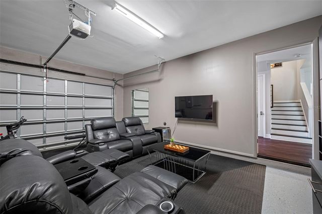 902 W PLYMOUTH STREET, Tampa, FL 33603