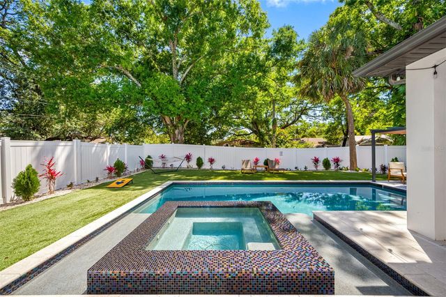 902 W PLYMOUTH STREET, Tampa, FL 33603