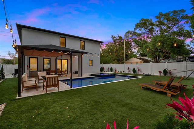 902 W PLYMOUTH STREET, Tampa, FL 33603