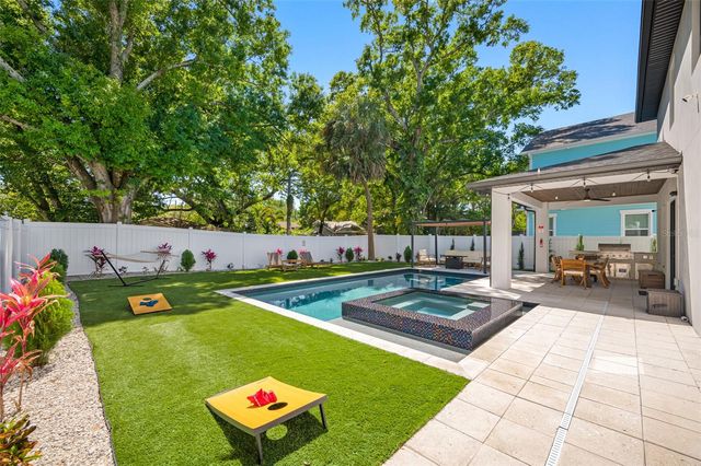 902 W PLYMOUTH STREET, Tampa, FL 33603