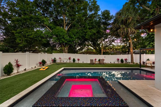 902 W PLYMOUTH STREET, Tampa, FL 33603