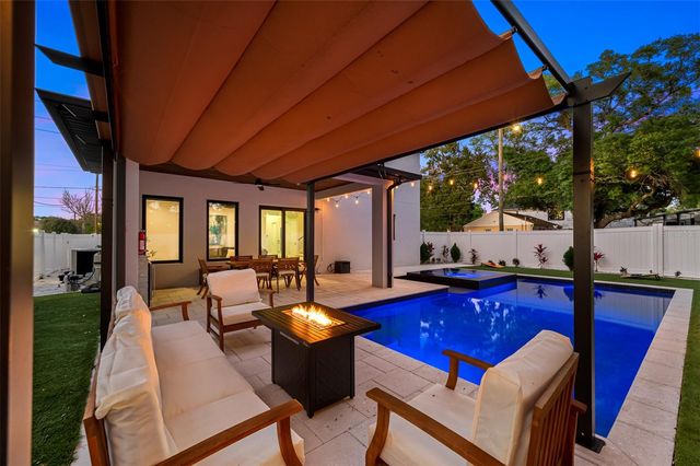 902 W PLYMOUTH STREET, Tampa, FL 33603