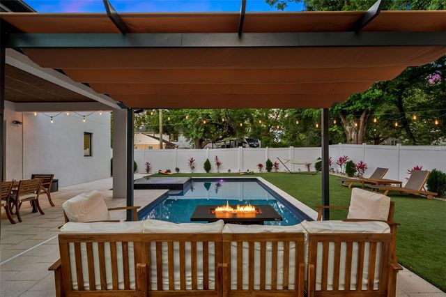 902 W PLYMOUTH STREET, Tampa, FL 33603