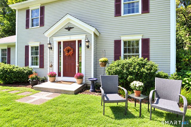 14 Heather Court, New Milford, CT 06776