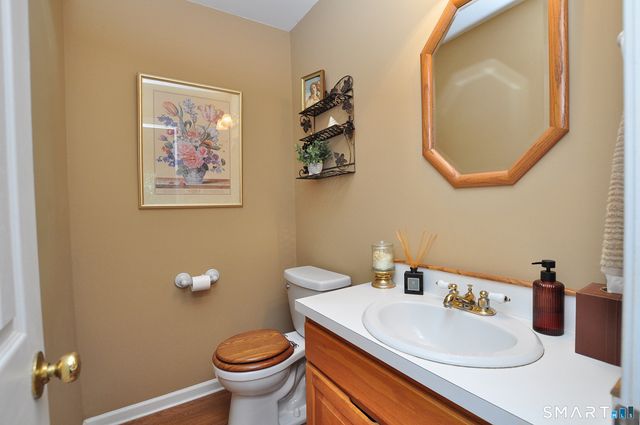 14 Heather Court, New Milford, CT 06776