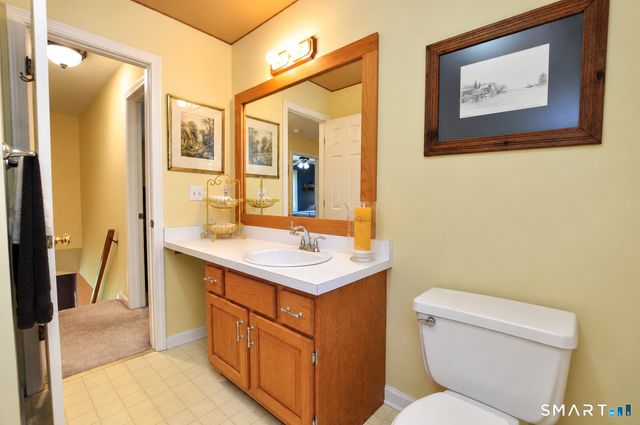 14 Heather Court, New Milford, CT 06776