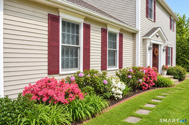 14 Heather Court, New Milford, CT 06776