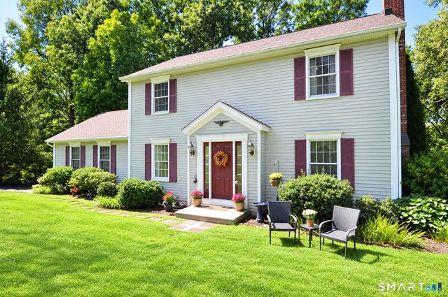 14 Heather Court, New Milford, CT 06776