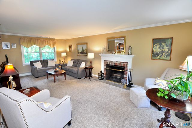 14 Heather Court, New Milford, CT 06776