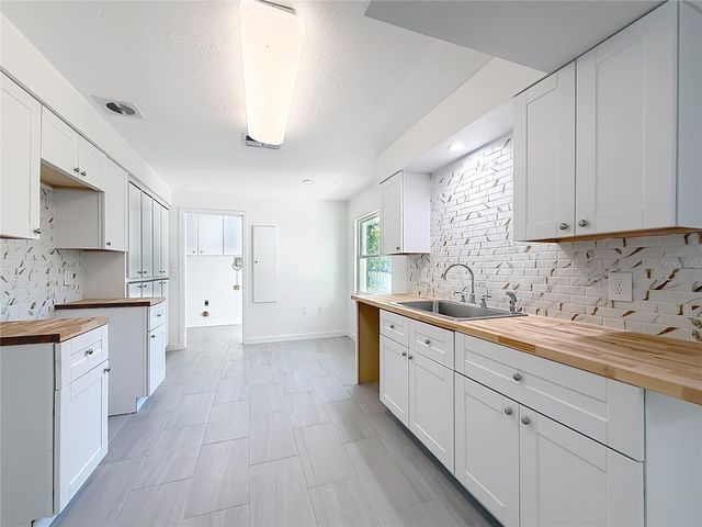 6 OKLAHOMA STREET, Beverly Hills, FL 34465