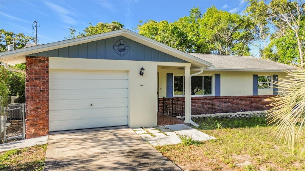 Image 3 of property listing at 6 OKLAHOMA STREET, Beverly Hills, FL 34465