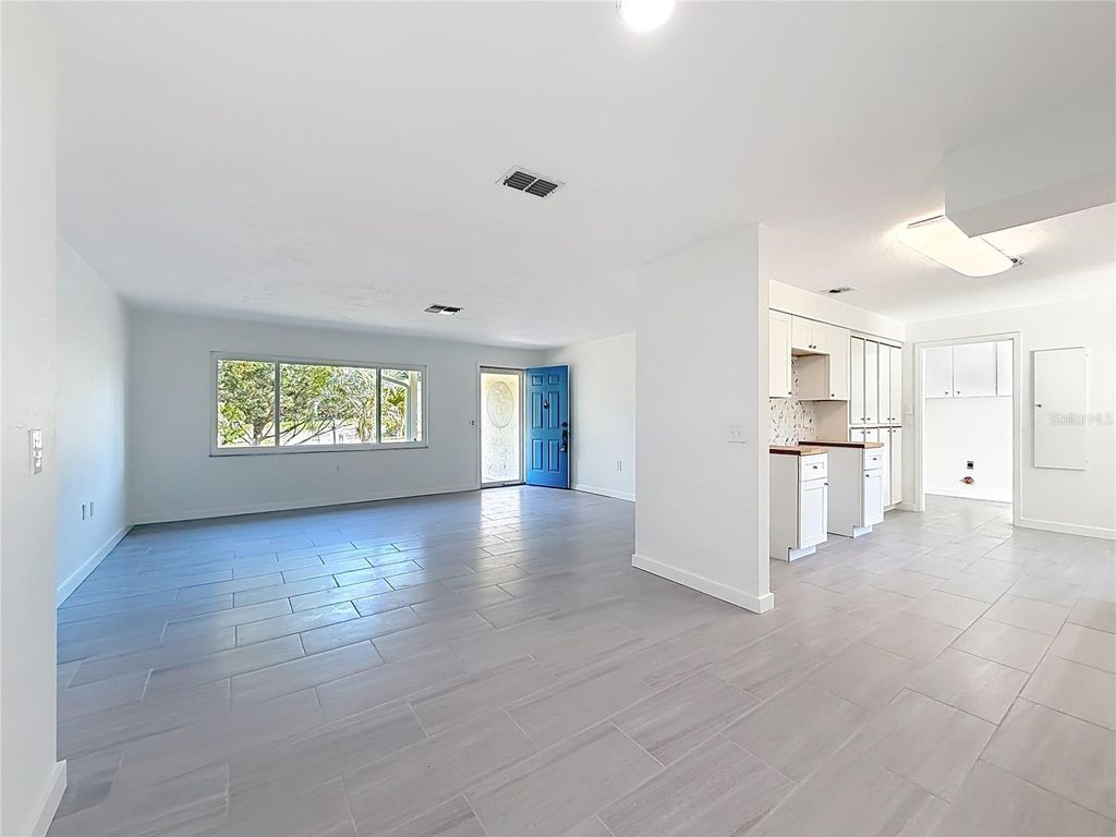 Image 21 of property listing at 6 OKLAHOMA STREET, Beverly Hills, FL 34465