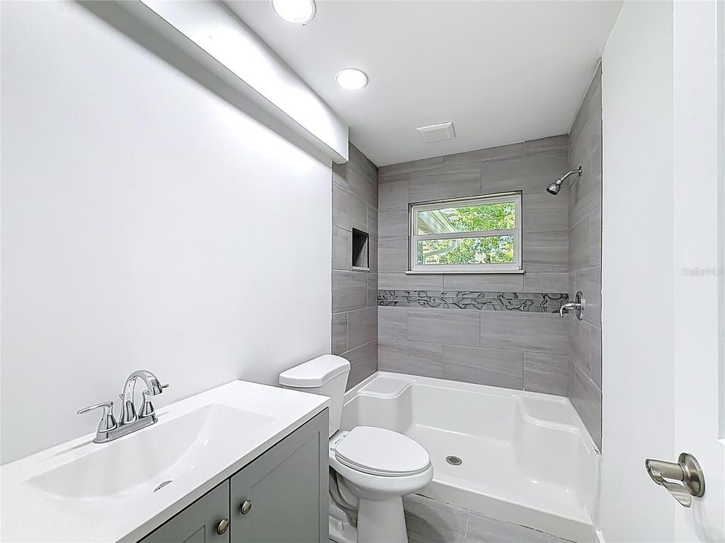 Image 33 of property listing at 6 OKLAHOMA STREET, Beverly Hills, FL 34465