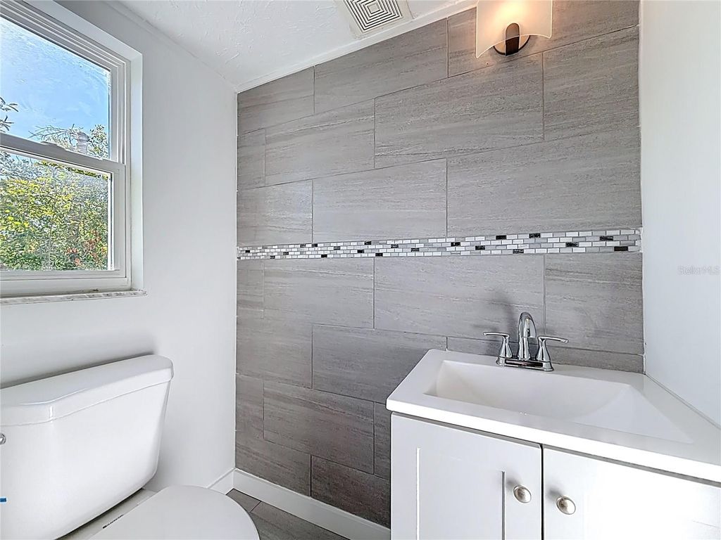 Image 35 of property listing at 6 OKLAHOMA STREET, Beverly Hills, FL 34465