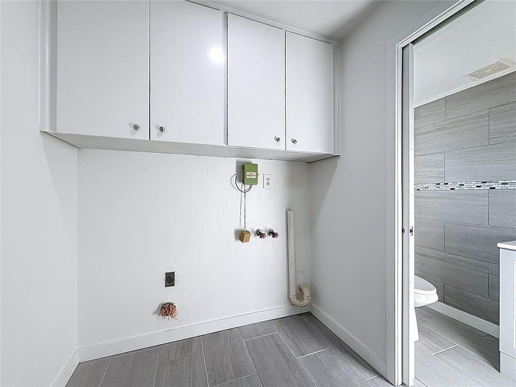 Image 36 of property listing at 6 OKLAHOMA STREET, Beverly Hills, FL 34465