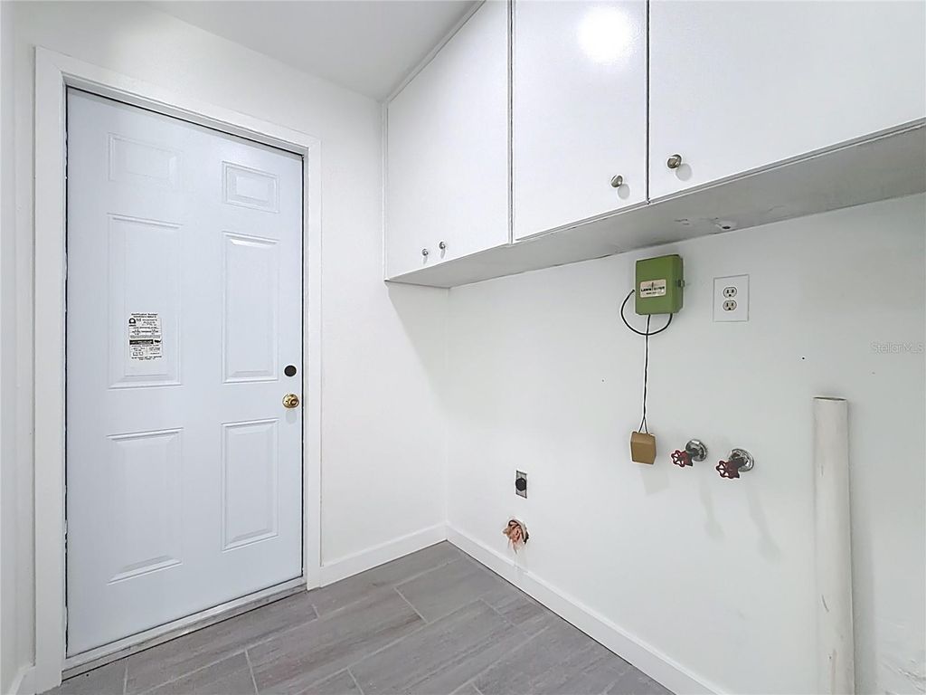 Image 37 of property listing at 6 OKLAHOMA STREET, Beverly Hills, FL 34465