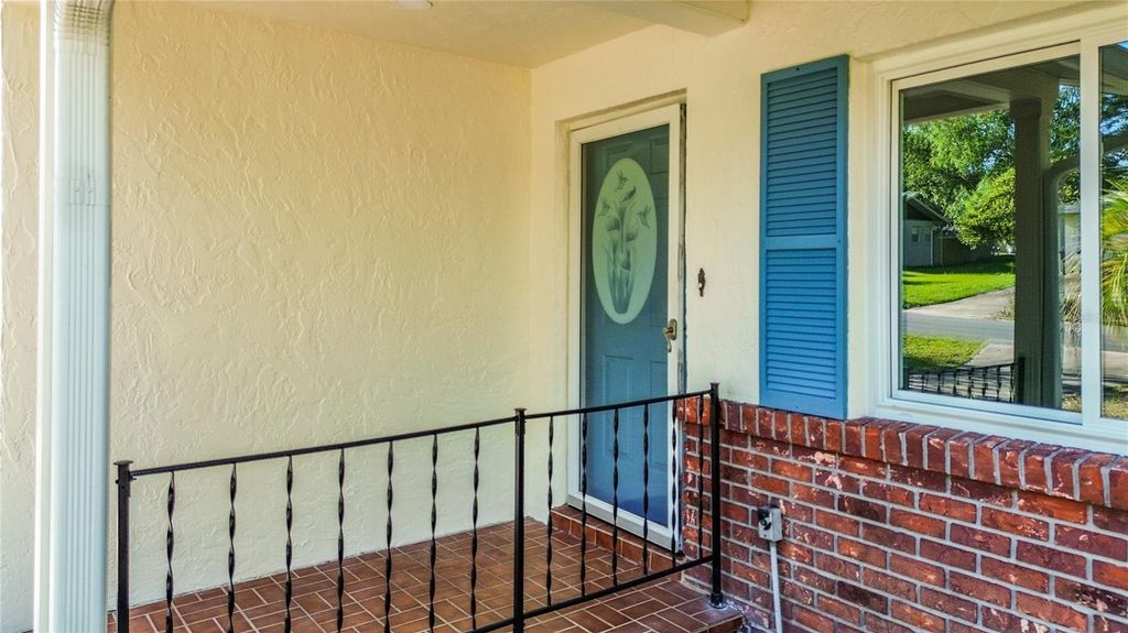 Image 7 of property listing at 6 OKLAHOMA STREET, Beverly Hills, FL 34465