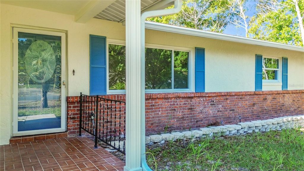 Image 8 of property listing at 6 OKLAHOMA STREET, Beverly Hills, FL 34465