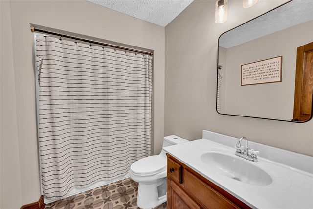 223 Brooks Drive, Townville, SC 29689