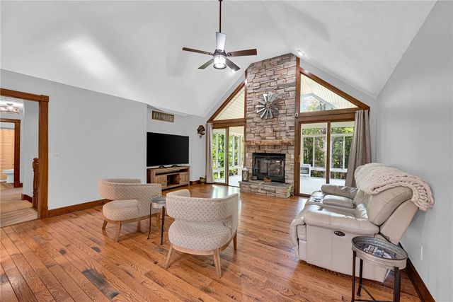 223 Brooks Drive, Townville, SC 29689