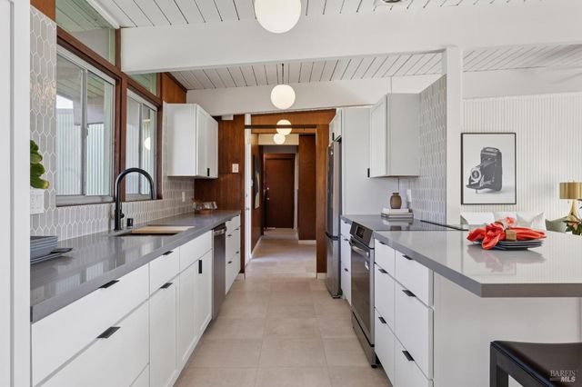 632 Bamboo Ter, San Rafael, CA 94903