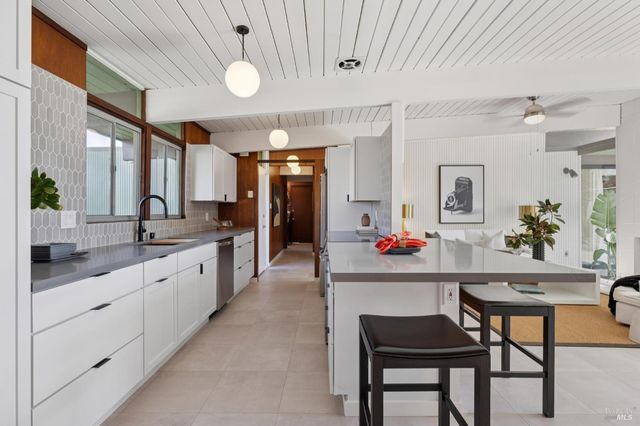 632 Bamboo Ter, San Rafael, CA 94903