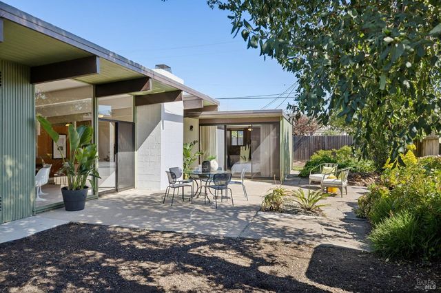 632 Bamboo Ter, San Rafael, CA 94903