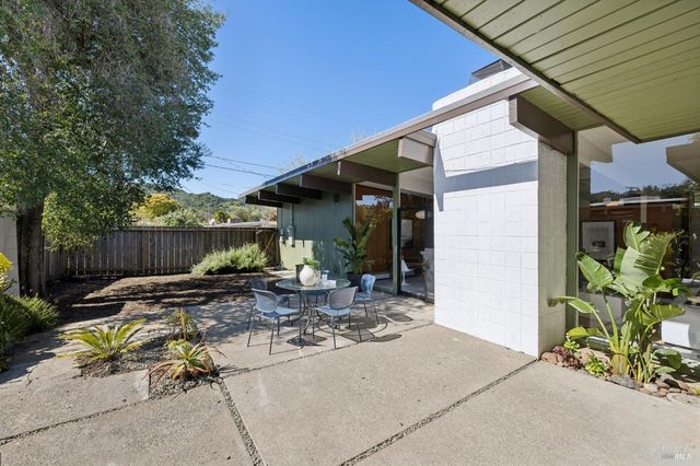 632 Bamboo Ter, San Rafael, CA 94903