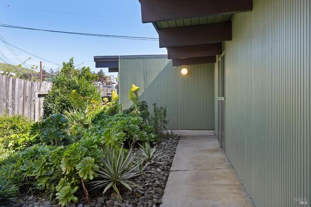 632 Bamboo Ter, San Rafael, CA 94903