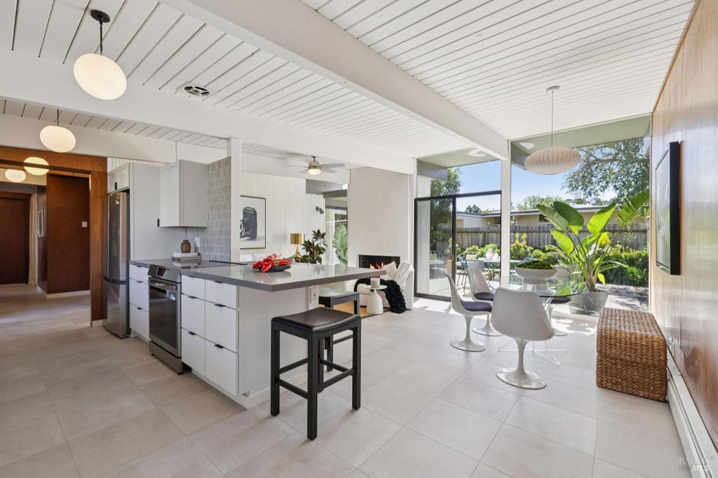 632 Bamboo Ter, San Rafael, CA 94903