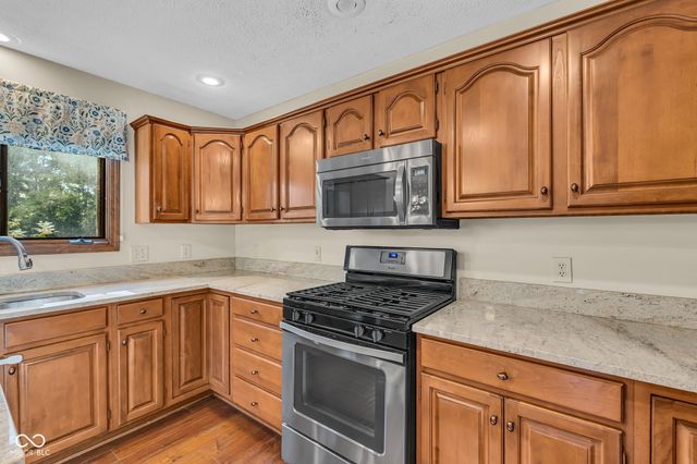 2655 Schoolmaster Drive, Plainfield, IN 46168