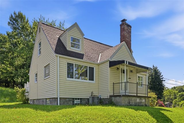 9261 Old Perry Hwy, Mccandless, PA 15237