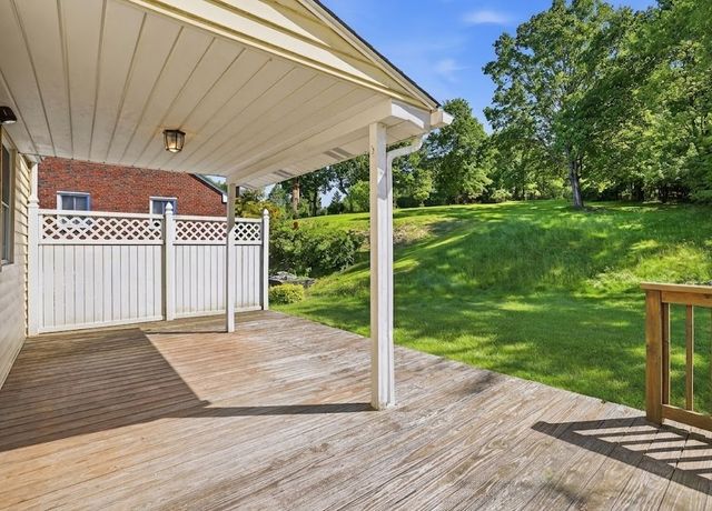 9261 Old Perry Hwy, Mccandless, PA 15237