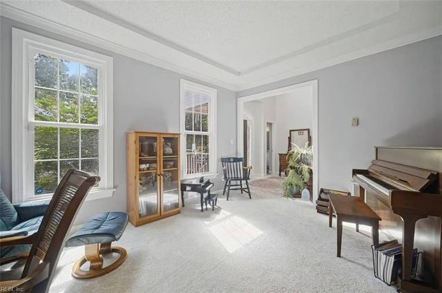 5304 Lake Lawson RD, Virginia Beach, VA 23455
