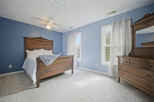 5304 Lake Lawson RD, Virginia Beach, VA 23455