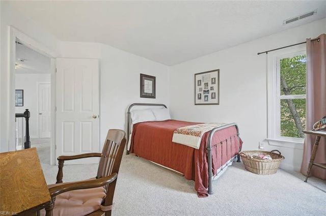 5304 Lake Lawson RD, Virginia Beach, VA 23455