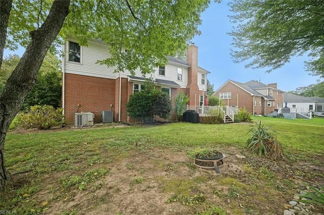 5304 Lake Lawson RD, Virginia Beach, VA 23455