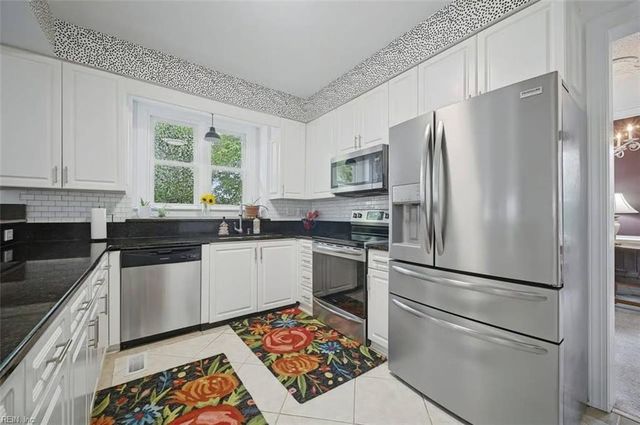 5304 Lake Lawson RD, Virginia Beach, VA 23455
