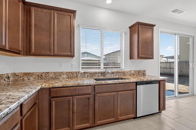 12817 Scholarly Way, Rancho Cordova, CA 95742