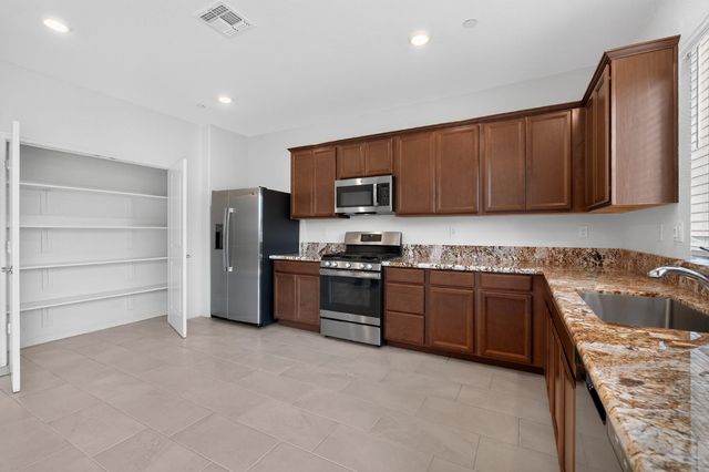 12817 Scholarly Way, Rancho Cordova, CA 95742