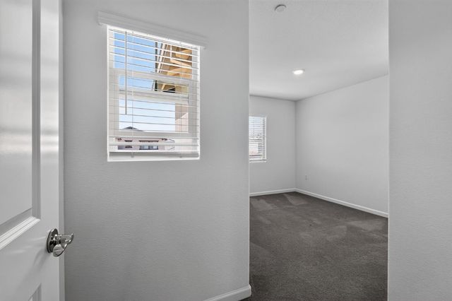 12817 Scholarly Way, Rancho Cordova, CA 95742