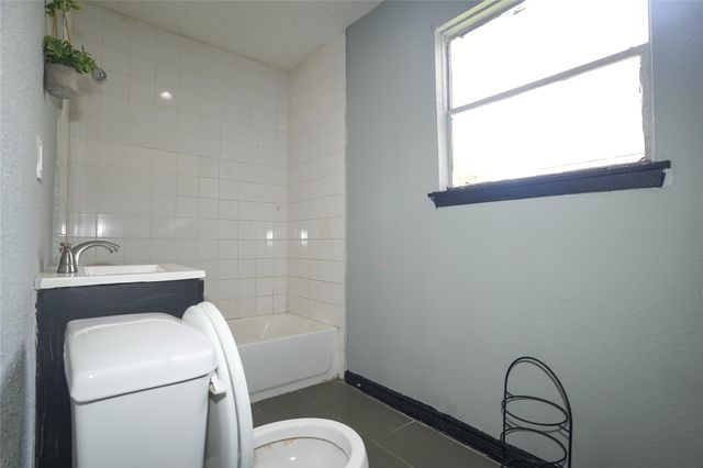 4815 Sayers Street, Houston, TX 77026