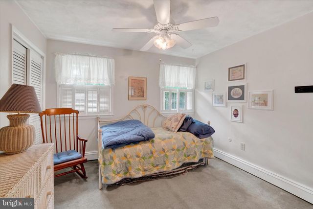 2432 PINE GROVE RD, York, PA 17403