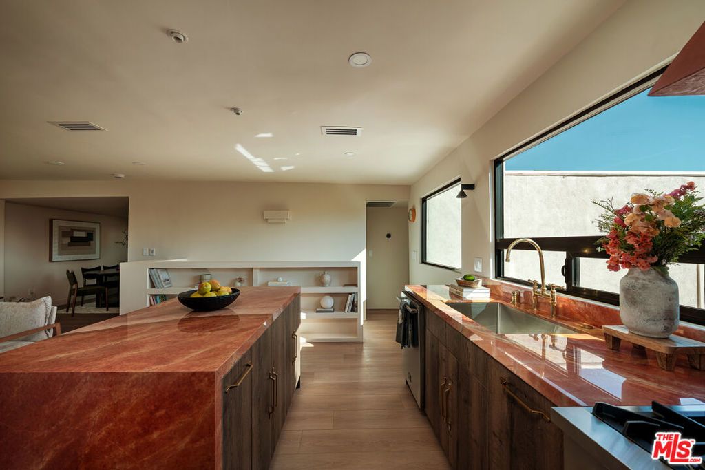 579 Crane Boulevard, Los Angeles, CA 90065 — photo 2