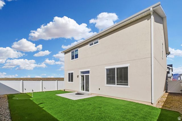 2126 W LYDIA LN, Syracuse, UT 84075