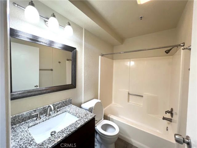 4307 W 142nd Street 9, Hawthorne, CA 90250